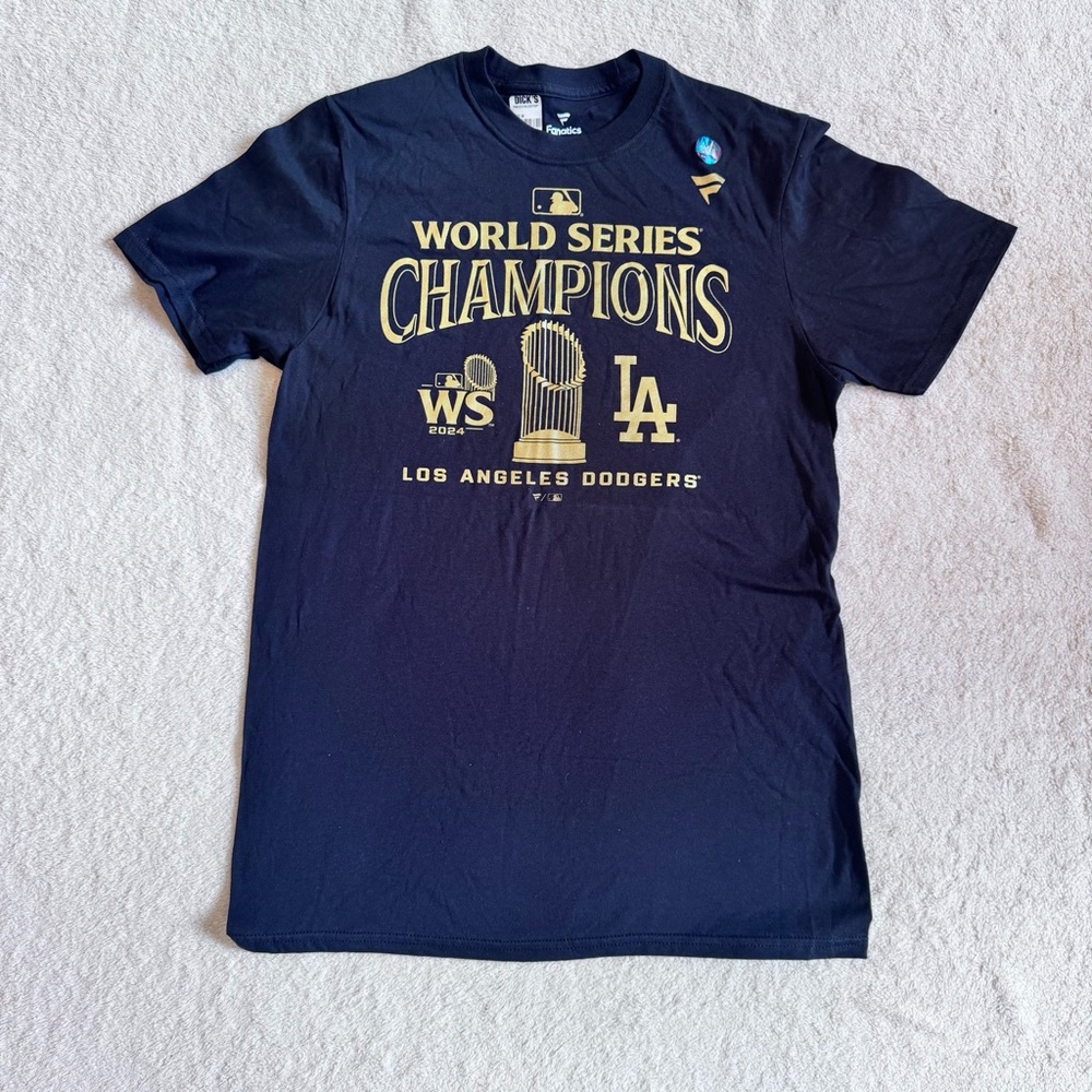 NWT Los Angeles Dodgers Fanatics 2024 World Series Champions Shirt Mens Med
